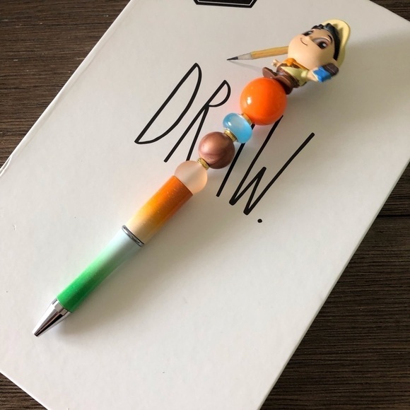 Disney Doorables: Up: Russell handmade beaded pen - Picture 2 of 3